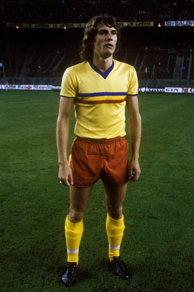 Los 21 goles de Dudu Georgescu con Rumanía , rivales: Checoslovaquia x4 España x3 Japón x3 Dinamarca x2Yugoslavia x2 Grecia x2 Finlandia Escocia ItaliaMetió sus goles entre 1973 y 1982.