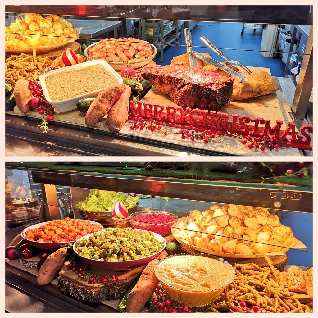 DjDazinthekitch's tweet photo. Tonight's Christmas party for @HA_SnrBoarding @HabsAdamsGS festive fare enjoyed by all. Thanks to the team @misshayleylou5 @chefbrewster great feedback and most importantly not a scrap of food left, speaks volumes! @Academy_Food_UK @ServestFoodCo @AtalianServest #teamwork 🦃 https://t.co/paFbrrKyna