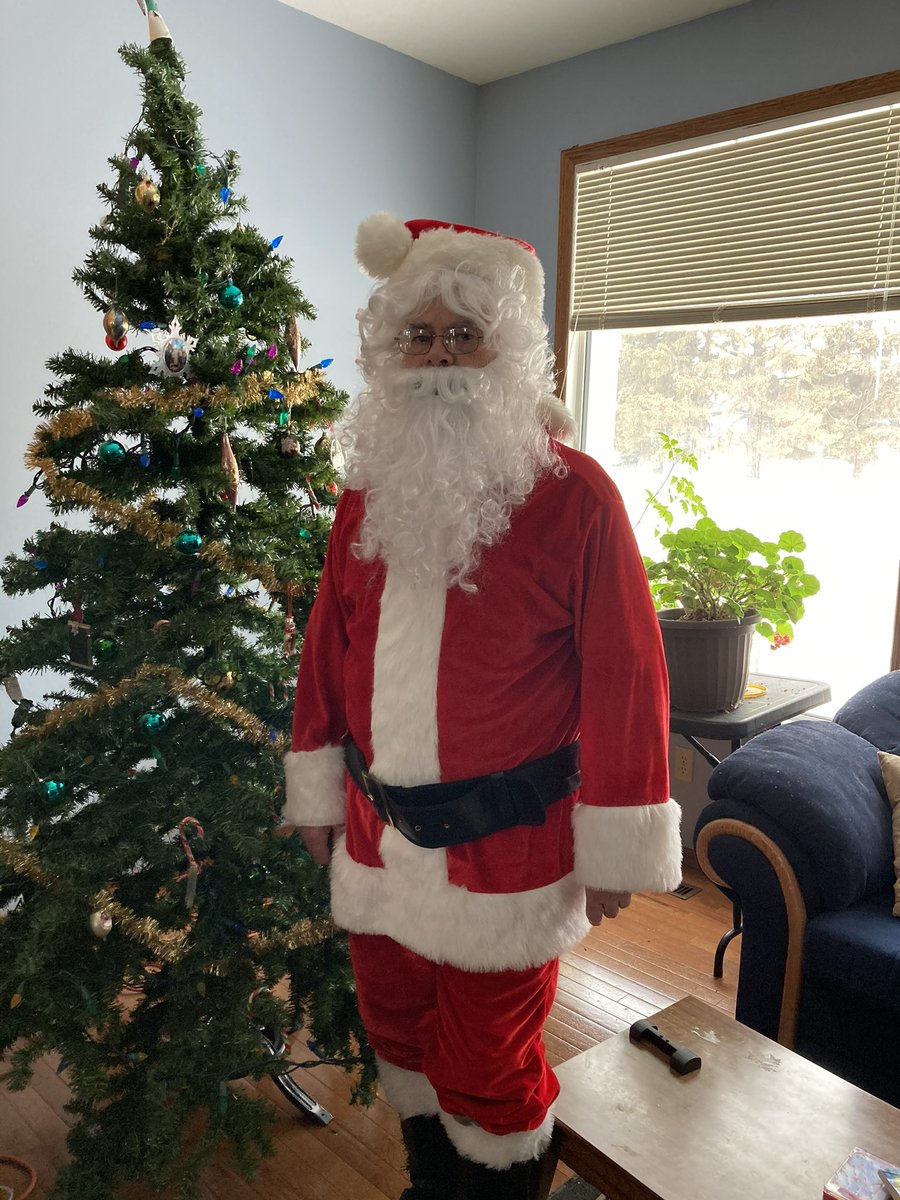 Santa’s ready to see you at the Firehall tomorrow from 7-8pm! Come see Police and Fire vehicles lit up with <a href="/CityofWarman/">City of Warman</a> heavy equipment decked in Xmas lights! Drive by our parade and enjoy a nice free family outing! Cash/Card Food Bank Donations appreciated but not required!