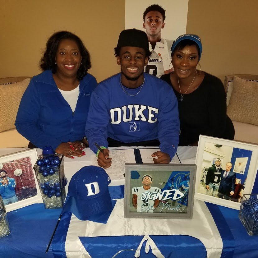 DylanMerrell's tweet image. It’s official! Thank you to all my family, friends, teammates, and coaches that have helped me get to this point! Let’s go duke!
#DukeGang21