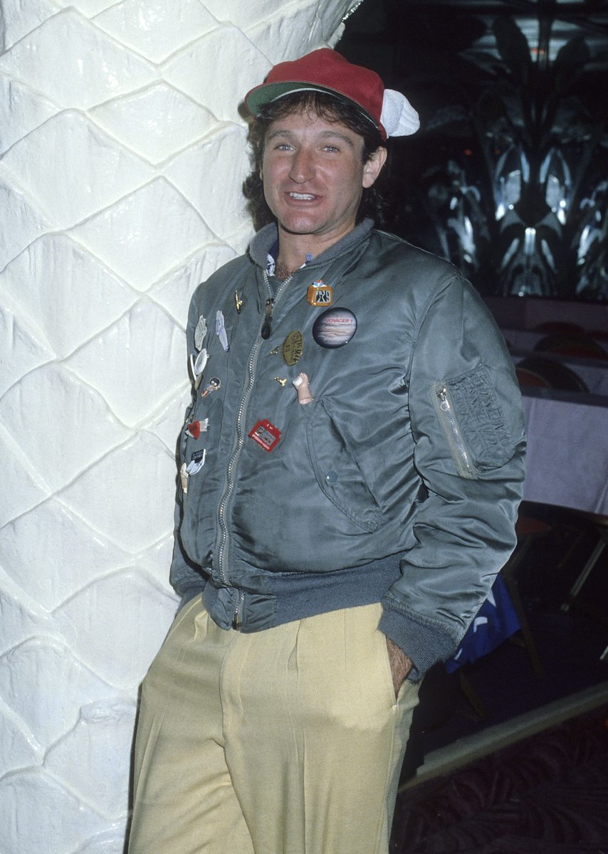 Complex's tweet photo. 25 years ago today, #Jumanji premiered in theaters.

In honor here's a look at some of Robin Williams' best fits: https://t.co/yDFGFbmFmU https://t.co/OaCWdxbx0B