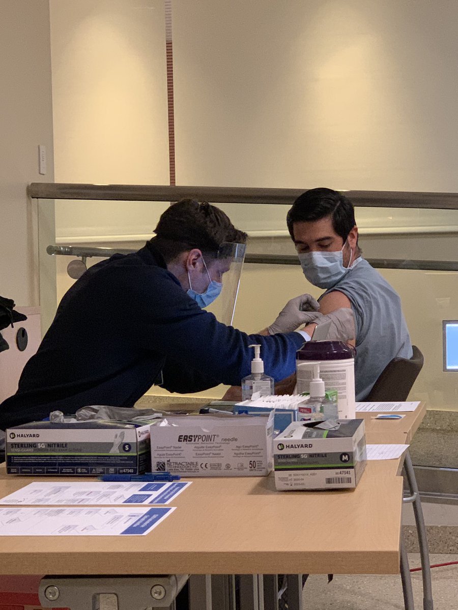 PAlvarezSoto's tweet photo. It’s been over a year since I give my parents a hug. Over a year without seeing them. I miss them. 
This is for them. 
I sincerely hope we choose to celebrate this paramount scientific accomplishment and  #GetVaccinated
 #CovidVaccine
 #covidvaccinechallenge
 @YNHH https://t.co/gDd0INZImb