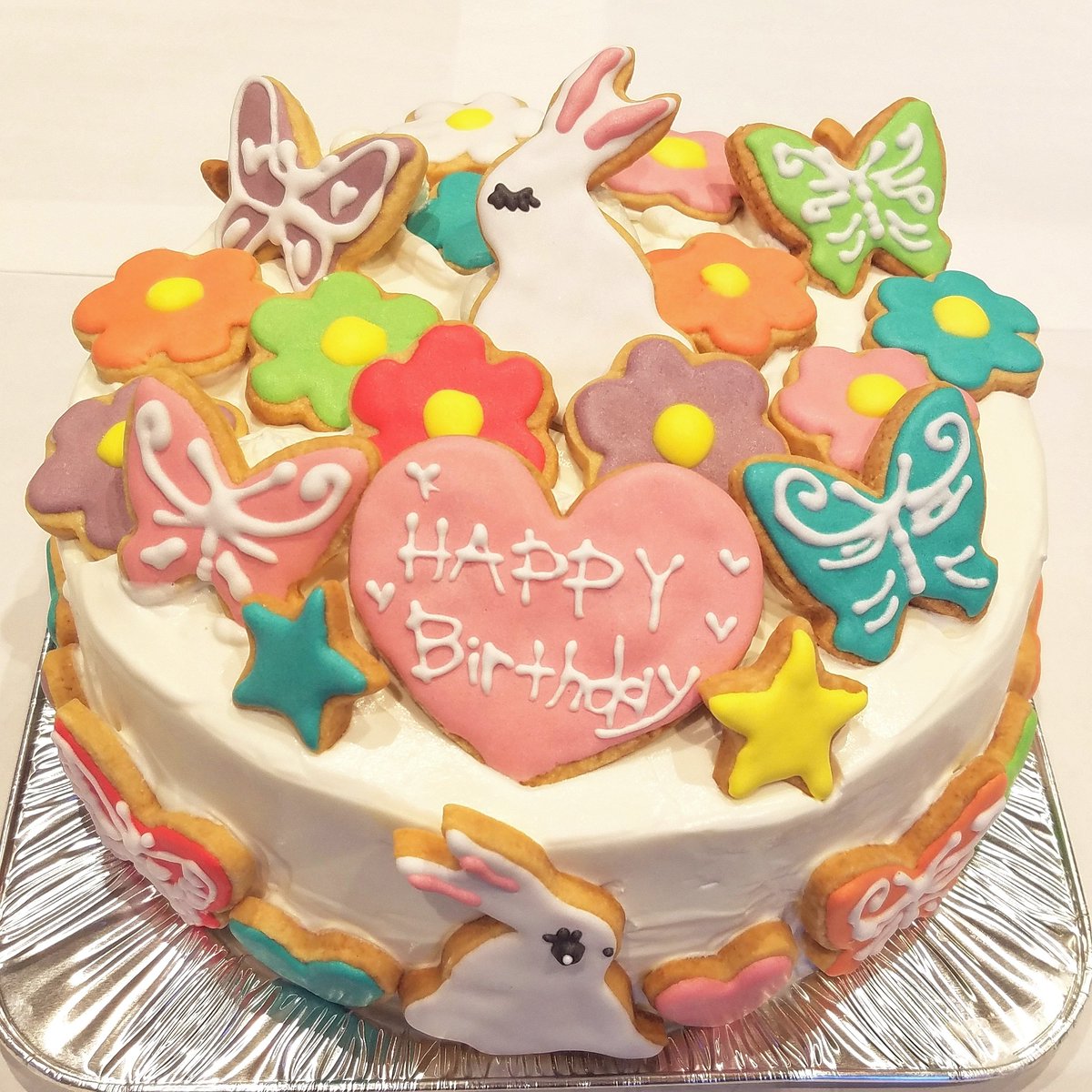 上野原スローライフ スイーツ担当 先日バースデーケーキ ご注文をいただきました みかんが好きというお子様 みかんを使ったショートケーキで 女の子らしく可愛く仕上げました お誕生日 記念日など１週間前までにご注文いただければ