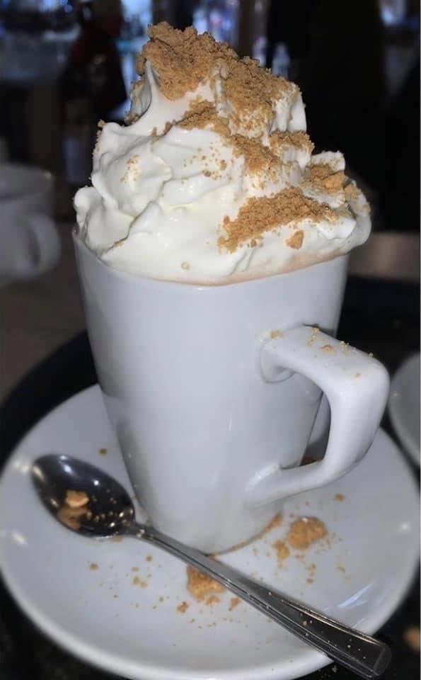 AlbaMilngavie's tweet photo. Cafe Alba is spreading the christmas cheer with this month’s special edition...Gingerbread Latte 🎅🏼🤶🏼 🎄!!

Come on down before its too late ⏰...

#gingerbreadlatte #gingerbreadsyrup #christmas #limitededition #christmascheer #milngavie #cafealba #shoplocal #supportlocalbusiness https://t.co/sYuqZ0gkcC