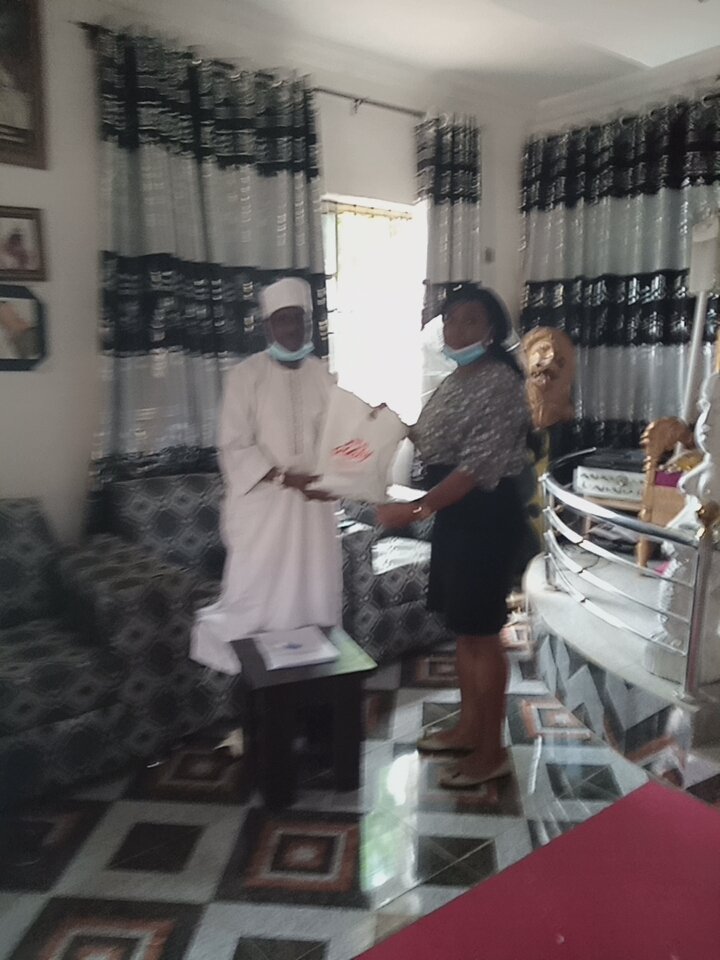 wrahpnigeria's tweet photo. Managers of Ireti Resource Center, WRAHP, paid a visit to the Onimerian of Merian,Dr Samuel Awoyemi Adidas Adewale Adeoluola (Oroja)for awareness raising on SGBV reporting mechanisms. https://t.co/Pj4RS86M1N