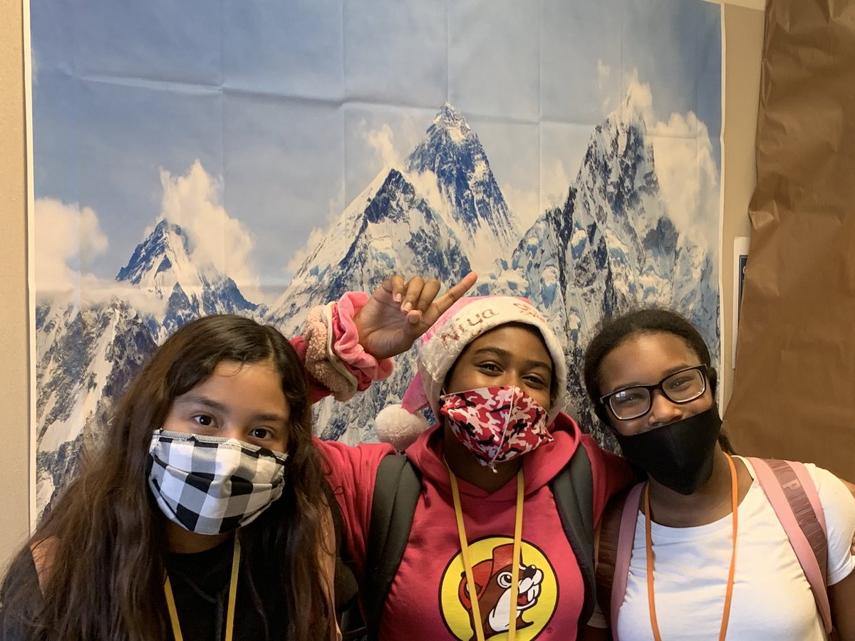 oldwattshername's tweet image. Today we summited Mt. Everest in our choose your adventure mini “magic day.” #outofthedeathzone #connectingtexts #ELPsinaction