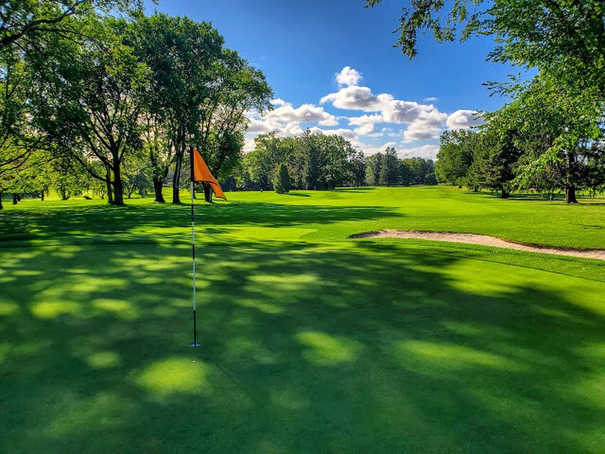 springdale_gc's tweet photo. Wait...it’s Snowing?🥴❄️❄️❄️
Distracting ourselves with thoughts of @springdale_gc in the Summertime
🙌🏼☀️⛳️💙
(📸&🥇: @mcbuckeyeat )
#WhatSnow #winterdenial #specialthankstotheATeam #bestofthebest
#SpringdaleGC #PrincetonNJ #125YearsandCounting #hiddengem #ExperienceTroon https://t.co/sTH512grea