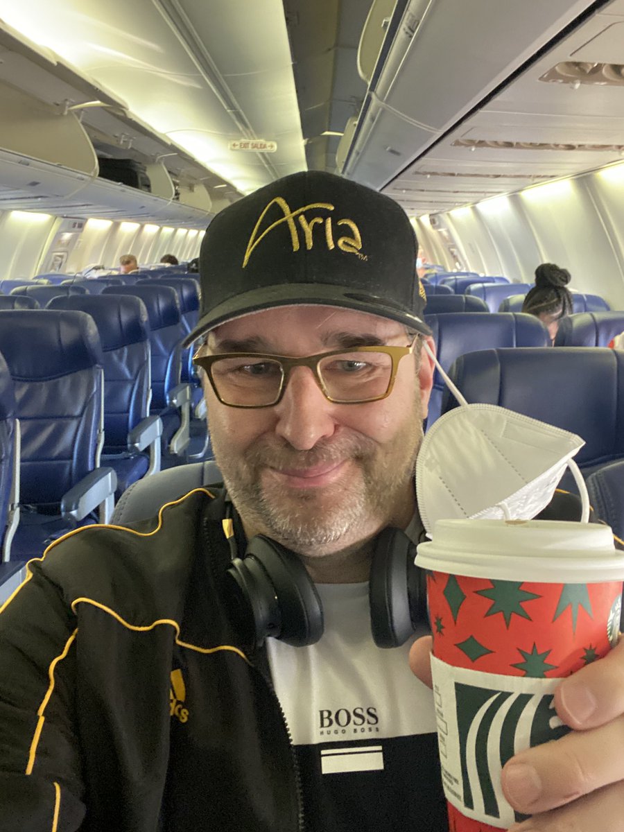 phil_hellmuth's tweet image. It’s a good day to tip! Tipped every employee at @AriaLV (that I ran into) $100. At airport, tipped everyone behind SWA counter, janitors, Flt attendants, and airport employees $100. $2,000-ish so far, but will every employee I see until midnight. Surrounded by smiles #POSITIVITY