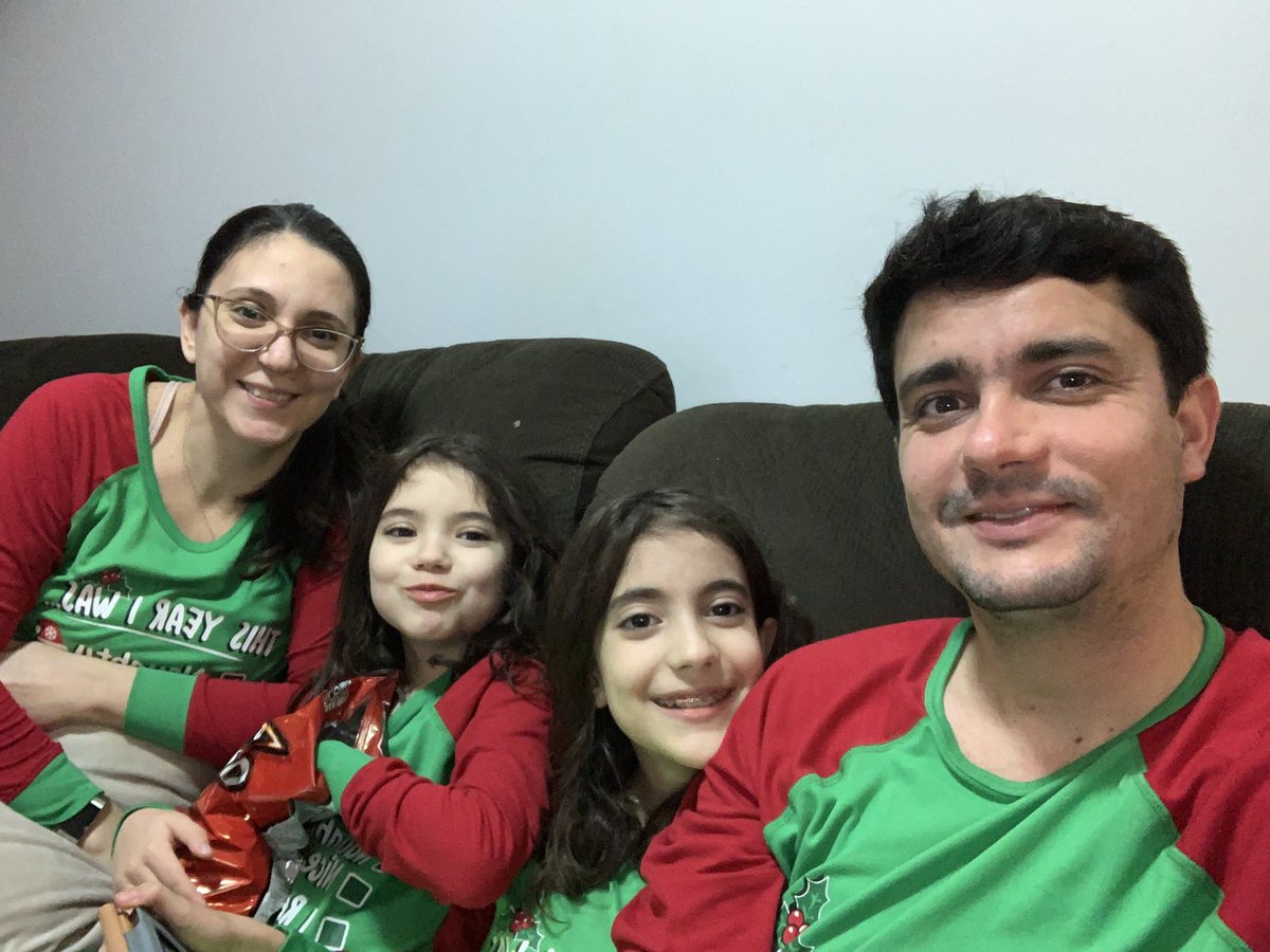 PalomaSicchieri's tweet photo. #MerryBearsChristmas we are ready! https://t.co/W67tAkZ0yq