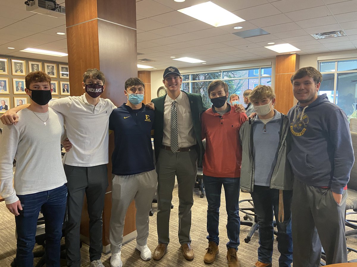 greeniesports's tweet photo. It's official! 

Charlie Browder '21 @charliebrowder signed to play college football for Central Florida on Wednesday. 

Congratulations, Charlie! @UCF_Football https://t.co/yhrpzkftsh