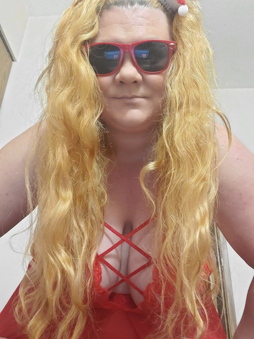 Have YOU Liked, Retweeted &amp; Commented on My Pinned Post Yet?  Chance for me to Win $1,000 for @bbwstripnight<a href="/tag/gofoxyourself"class="tags"><span>#gofoxyourself</span></a>