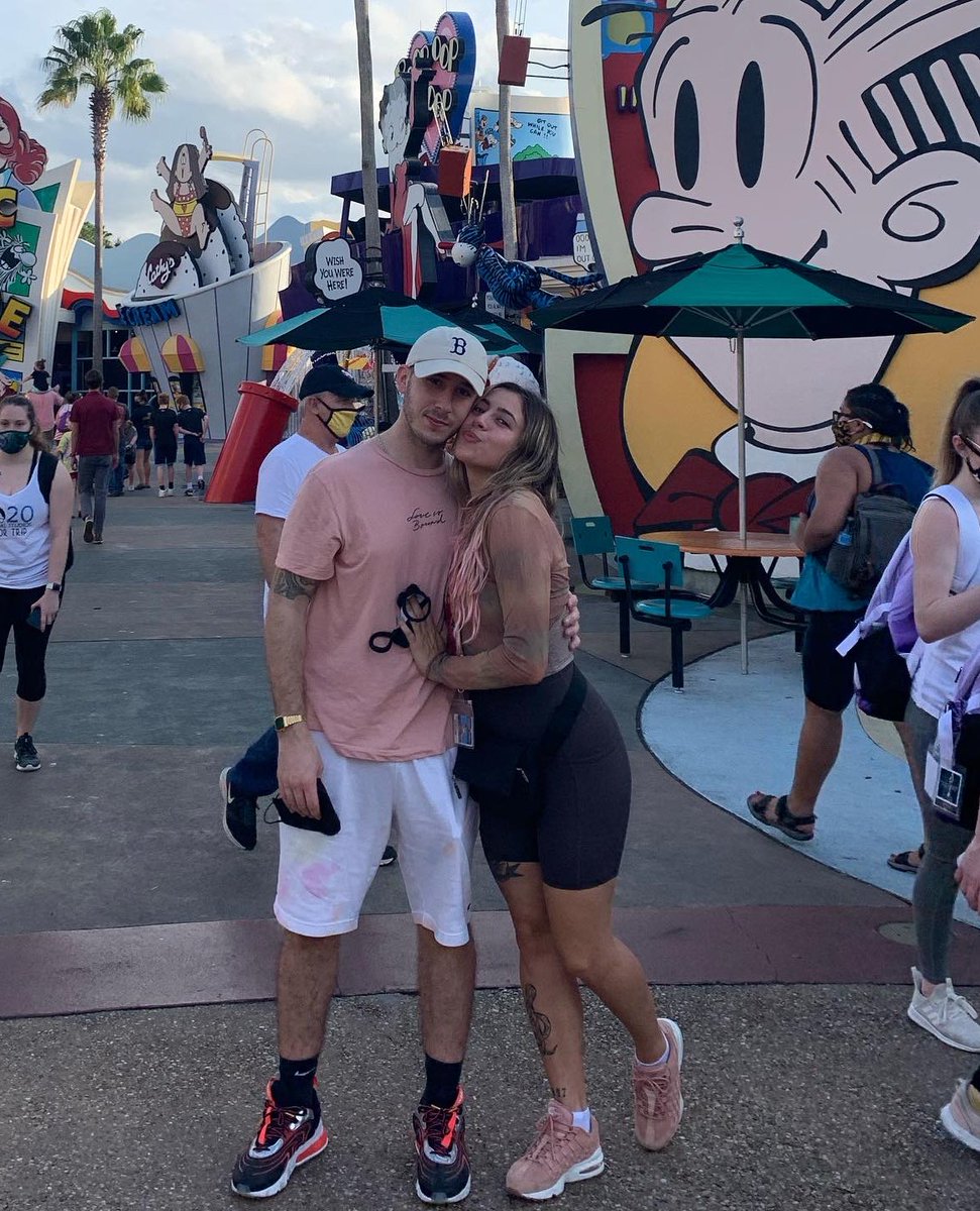 alyxcanto's tweet photo. Photo dump of the last 3 days. I turned 23 and my boyfriend promised to marry me 💍 https://t.co/wNUSrXlJXH