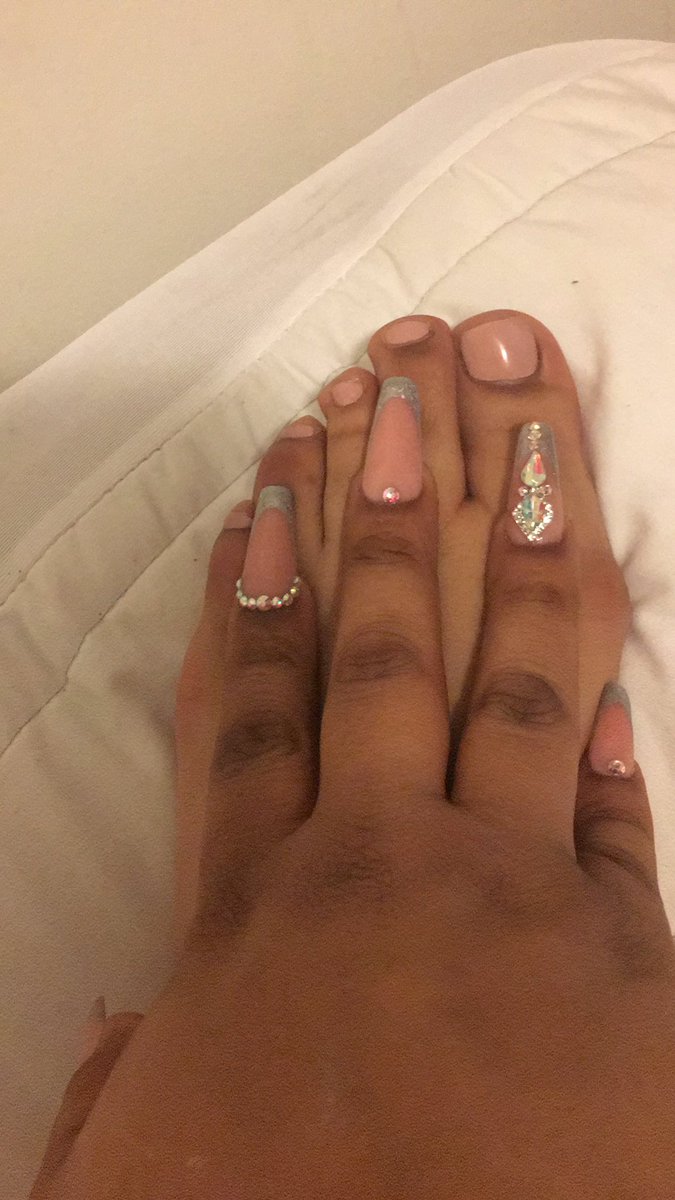 Marie08507692's tweet photo. Told ya bitch needed a spa day https://t.co/1sojrKLcoW