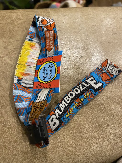 unearthed this cursed piece of nostalgia in my unpacking https://t.co/zpm7CBUCXy