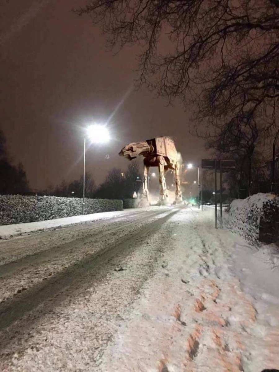 chadtyson's tweet photo. Live look outside tonight. 🤣 https://t.co/Vh8KyaCZvy