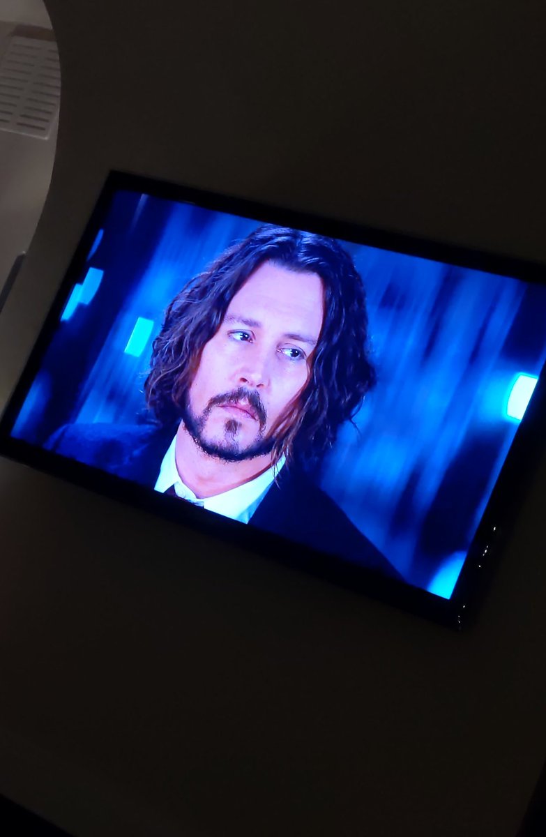 Day 34 : The Tourist Character: Frank TupeloI bloody loved this! Brilliant storyline, very funny, bit of action, good ending too! And I love Frank  so sweet and so awkward, he made me laugh!Definitely worth a watch! #JohnnyDeppMarathon  #Deppcember