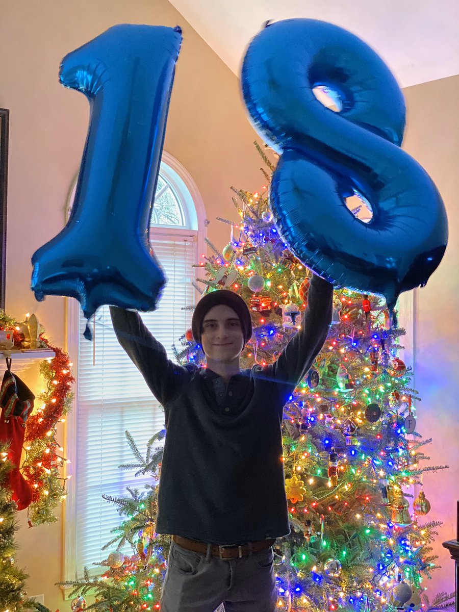 JacobFandino's tweet photo. 18🎸 #Birthday https://t.co/BRMpDLnIwS