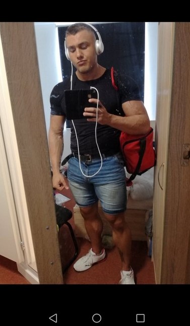 DatingsFelix's tweet image. If You think I am fuckable retweet my post please 😈