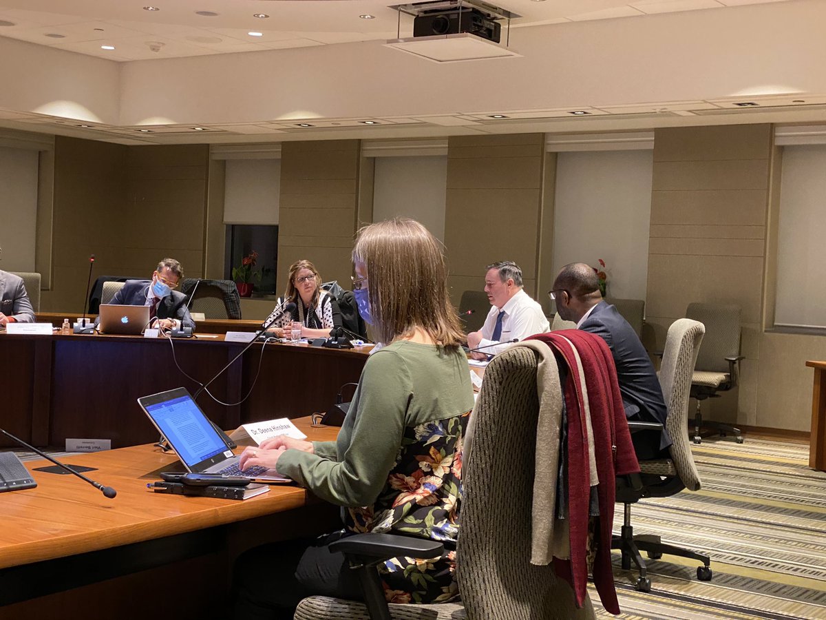 Individuals representing over 130 community groups in Edmonton are participating in our COVID Care Teams town hall with Premier <a href="/jkenney/">Jason Kenney 🇨🇦🇺🇦🇮🇱</a> Minister <a href="/TracyAllardUCP/">Tracy Allard</a> and <a href="/CMOH_Alberta/">Alberta Chief Medical Officer of Health</a> #ableg 

alberta.ca/release.cfm?xI…