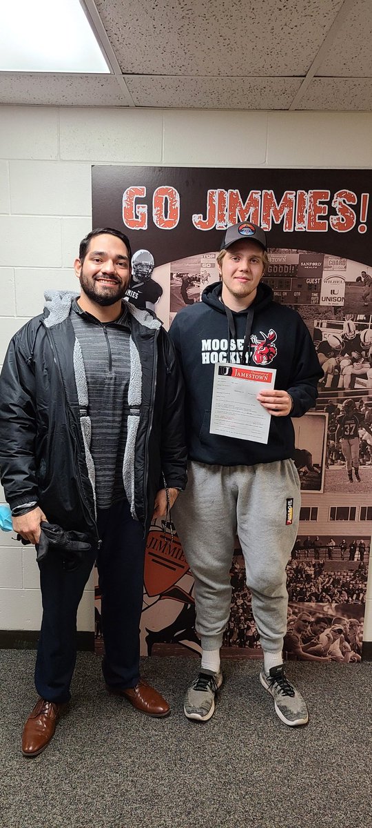 4boysmom4ever's tweet photo. Proud of #77 Gus Hangsleben committing to further his football &amp; academic career @JimmieKnight #JimmieMom 4 more #blessed 2 b prt of an AMAZING family @JimmieFootball #chopandcarry @Coach_Mistro @JimmieAthletics @Coach_G_Magana @Coach_Challeen @jtmontifb @Monti_Football https://t.co/eVaO5u0u2a