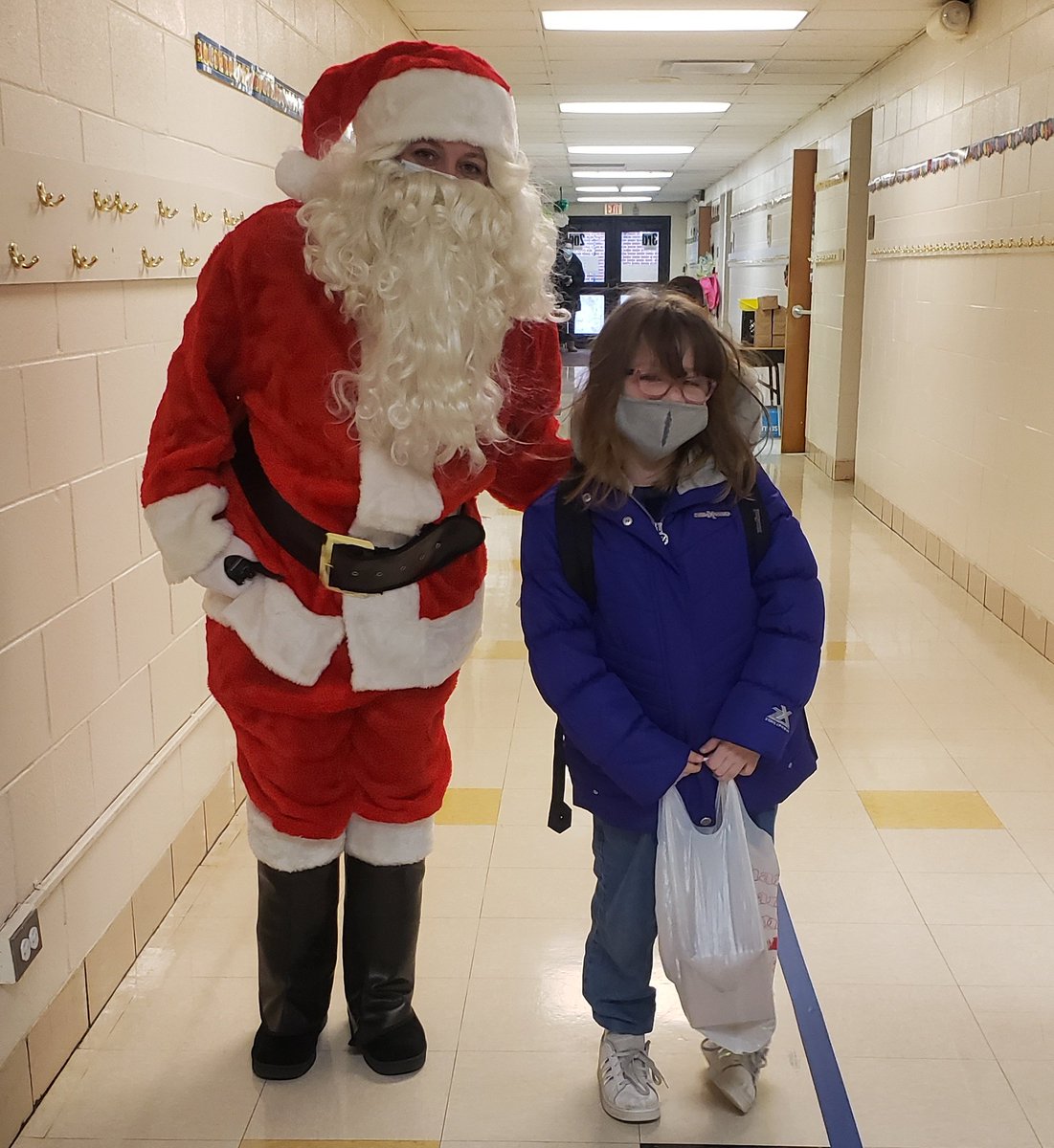 Miss Decker tweet media