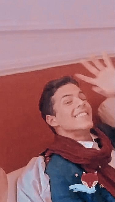 FCOSimonHempe's tweet photo. 📢 || ¡CONFIRMADO! 
El 9 de enero de 2021 empezarán las funciones presenciales de “El regreso del Joven Príncipe” en el Teatro Lola Membrives y Simón será el protagonista 🤴🏻✨🎭 https://t.co/ax77l1HXhX