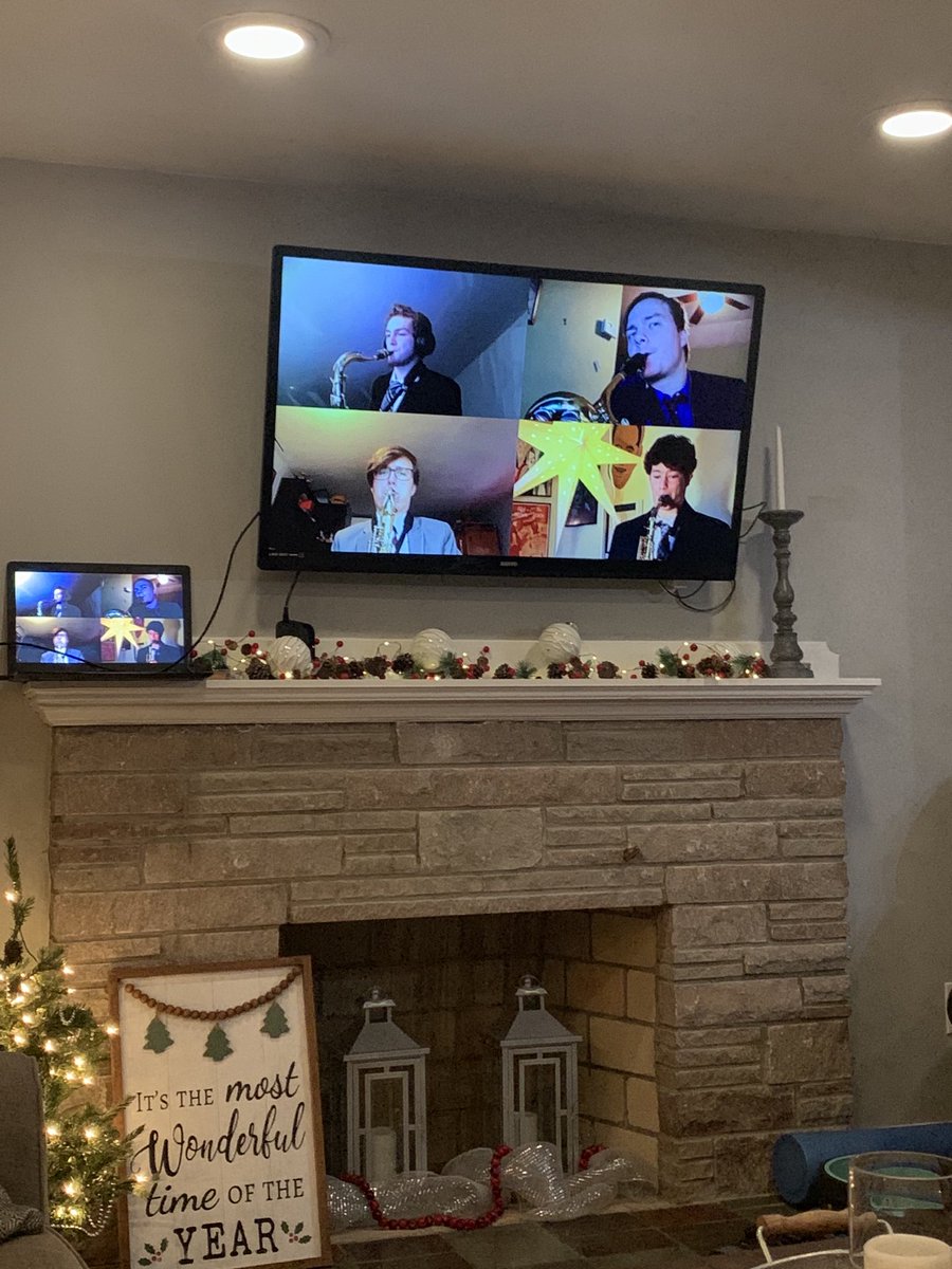 cmkelleyteach's tweet photo. Another awesome virtual concert...this time our bands help us get in the holiday spirit! Bravo! #rmhspride https://t.co/kRbVxjuQ9H