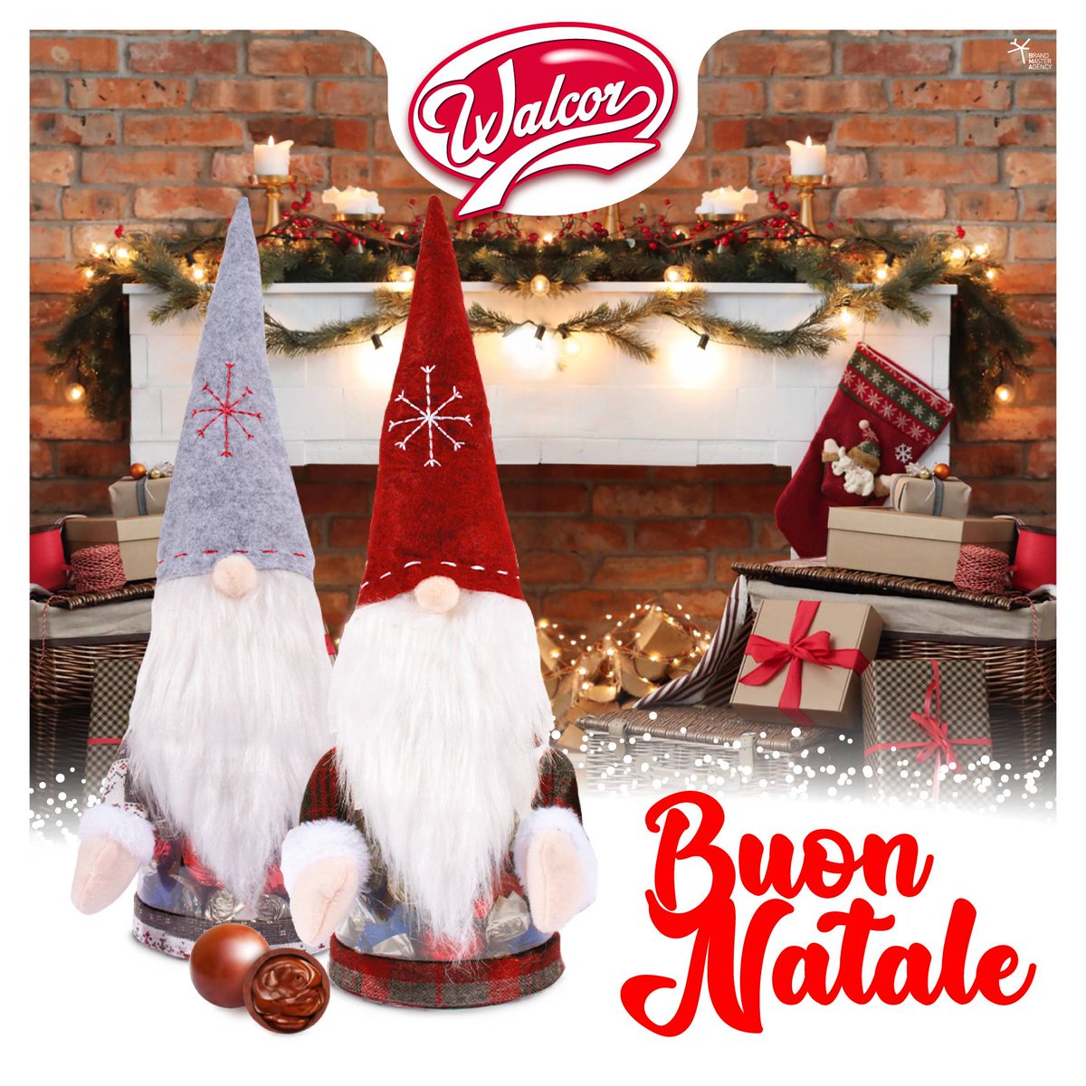 WalcorItalia's tweet photo. Un piccolo amico pronto a regalare momenti dolcissimi! 😊Scegli o regala i nostri simpatici #gnomi con all'interno le praline di #cioccolatoallatte ripiene di crema nocciola e cereali! 🎄🎁🍫#Walcor #Natale #decorazioni https://t.co/C4LFyUO4G3