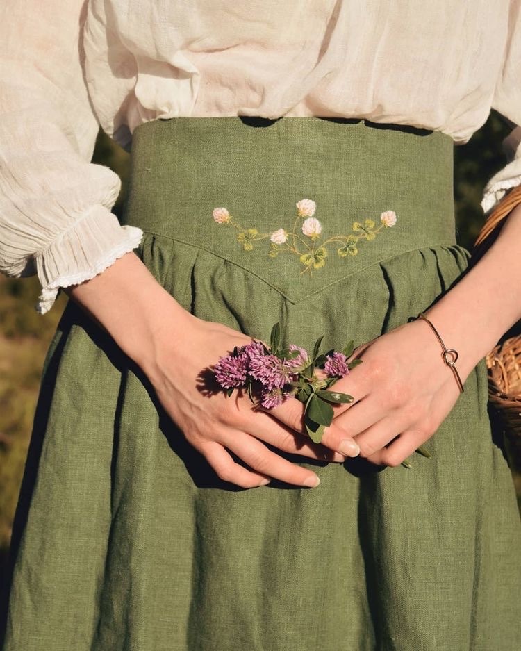 🌿🌼🧺 tweet media