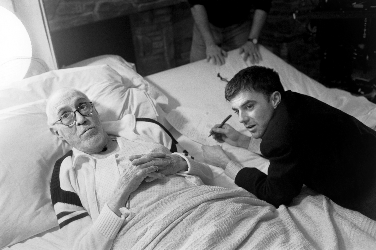 BretEastonEllis's tweet photo. Watched MAGNOLIA for the first time since 1999. American moviemaking at its most exciting: unabashedly emotional, over the top, poetic and funny, technically brilliant, amazing score, at 188 minutes a sustained riveting epic. Boogie Nights is great but this is PTA's masterpiece. https://t.co/uUVQ1YwcHs