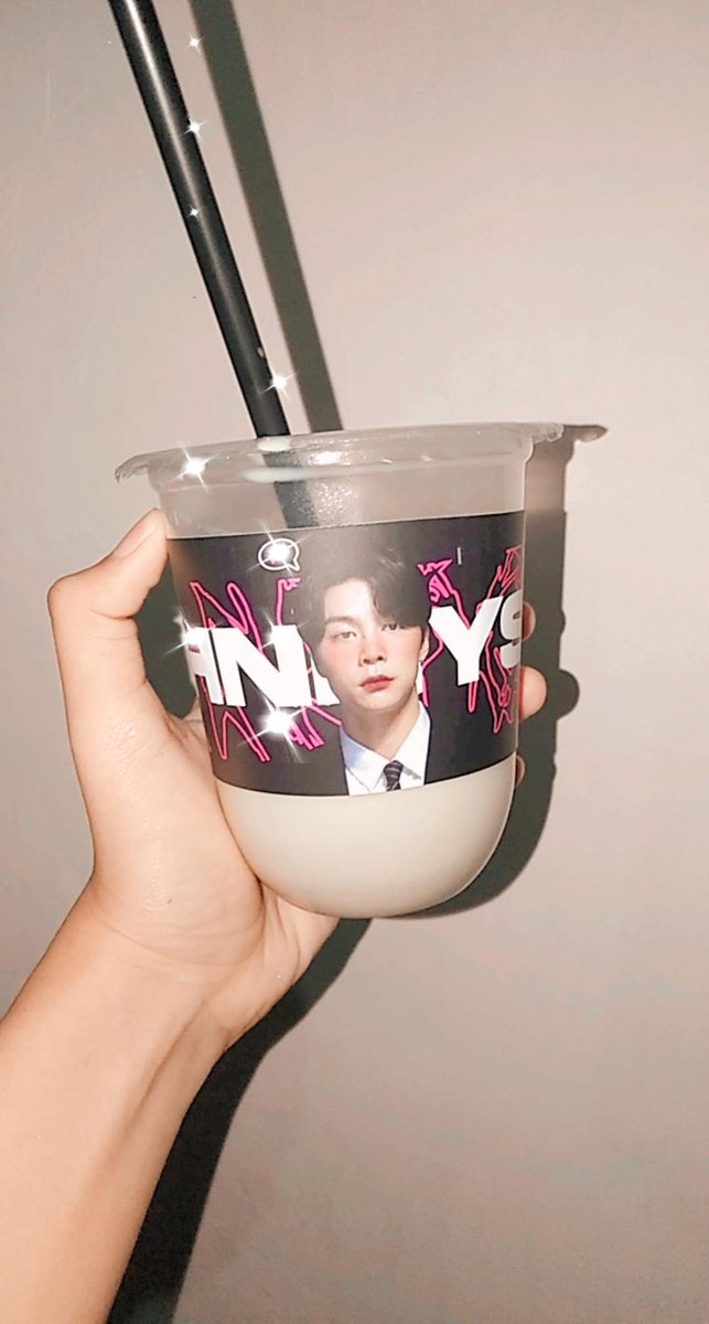 Corajohn9's tweet photo. woahh the cute freebies ever! thankyou @sentimental_209 udah bikin event nyaa 😍
ditambah ada extra freebies mama suh, aku jadi ada double dirumah 😄
#7YearsWithJohnny
#쟈니와쟈팸
#JOHFAMLOVEJOHNNY
#JohnnyImmaculateBoy https://t.co/sSCTVI02TV