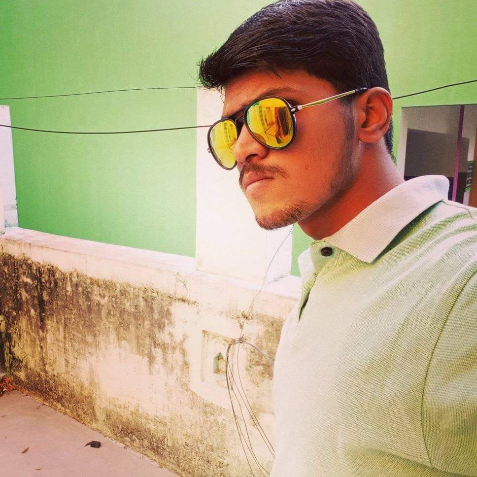 TVKVijay_Cadre's tweet photo. #TraditinalTwitter 
#BeardTwitter 
#StylishTwitter
#BeardlessTwitter  +
#MottaiTwitter 

@actorvijay #Master 

@Itz_Vasan @trichykosal @maddyVJ23 @SakthiKVignesh @sakthivijay0722 @Viji__Jeni @tamil_rasigai @iam_mohanIal @CrazyFrVJ_ @Laxshayapraba6 @spread_loves143 @Itz_Veerasaamy https://t.co/7j1pSe0b4w