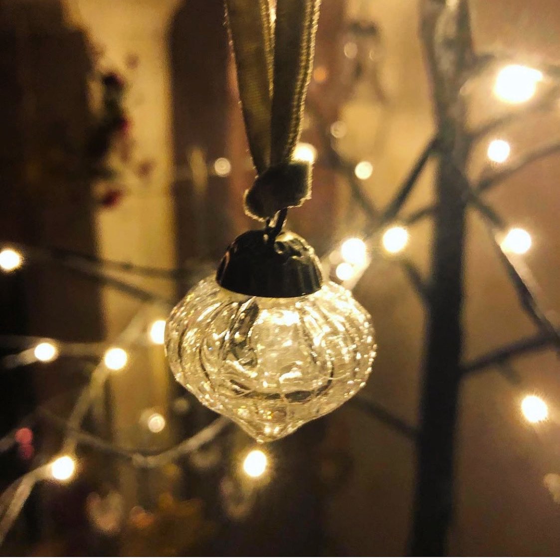 Happy Christmas to all our lovely followers and customers. Love the team at Pretty Witty Poesy 🥰 #earlybiz #christmas #ChristmasEve