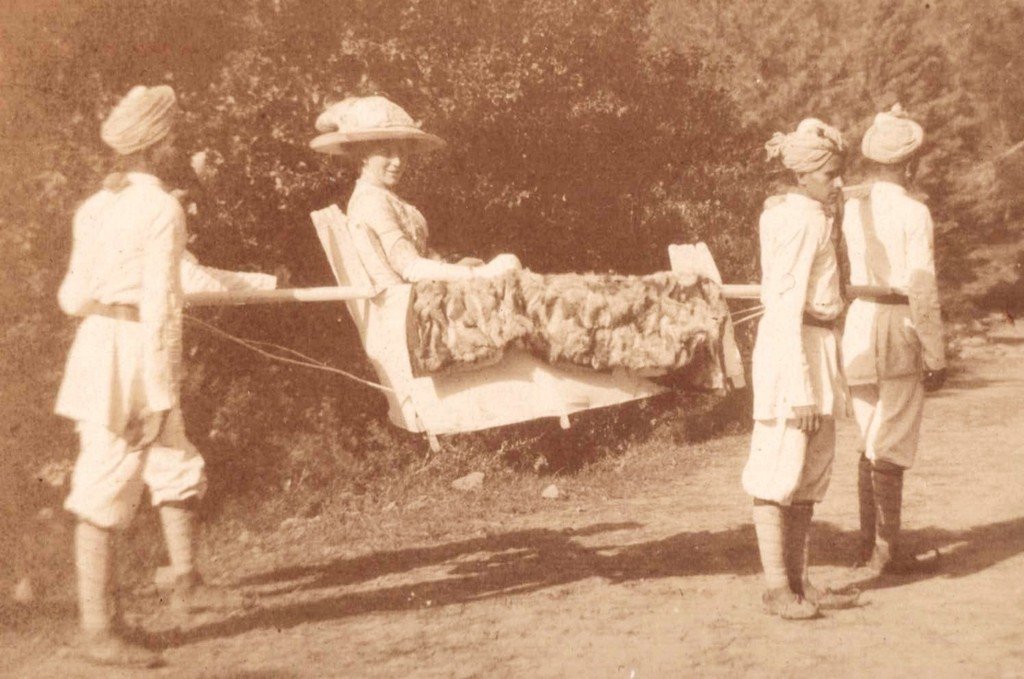 in hill regions British established their quarters for summer? for transportation this type of seat or palanquin is usedits wooden chair carried by bearers http://columbia.edu 1.1880s photo2.1901 from Darjeeling