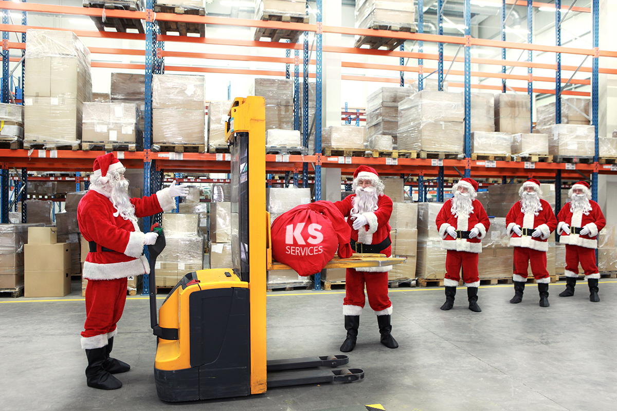 🎅🎅🎅🎁🎁🎁
Tout est prêt pour ce soir ! 
#WeareKS #Logistique