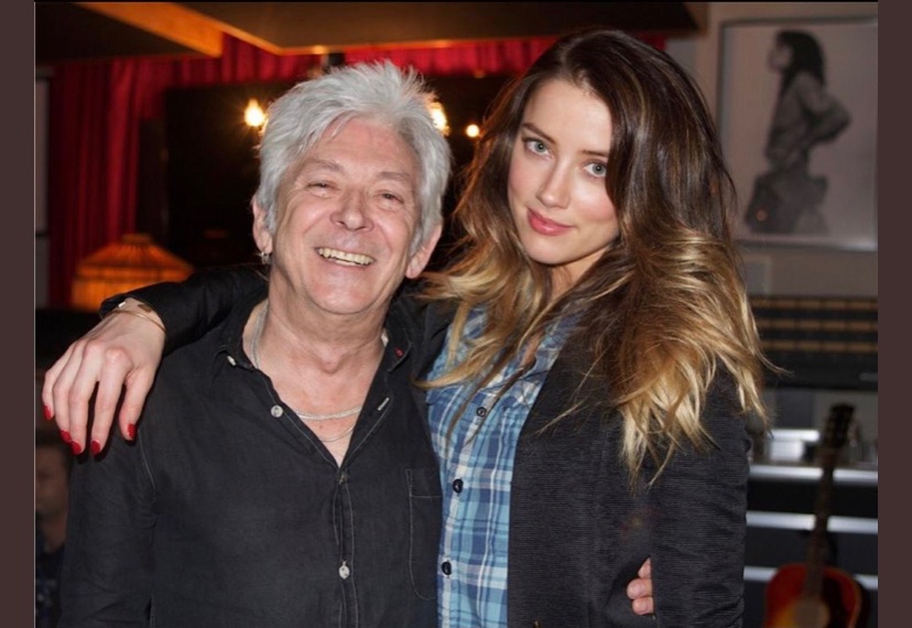 1 more thing I just noticed. Ignoring that she doesn’t have the old bruises from 3/8 but does have one from 3/9, this pic was taken on 3/23 the same day she took the Ian McLagan pic. Which means that her face should have had new bruises, old bruises & a split/swollen lip