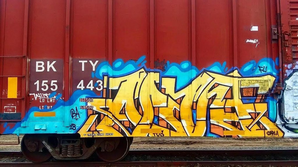 CreativLabz's tweet photo. Artist: APART #benching #graffiti #fr #traingraffiti #benchingtrains #freights #benchingfreights #bench #trains #art #freightgraffiti #heaven #benchmode #s #rollingcanvas #trackside #benchingfr #railroad #graffitiart #benchingsteelgiants #train #graffitip https://t.co/OH8HvkeTJc