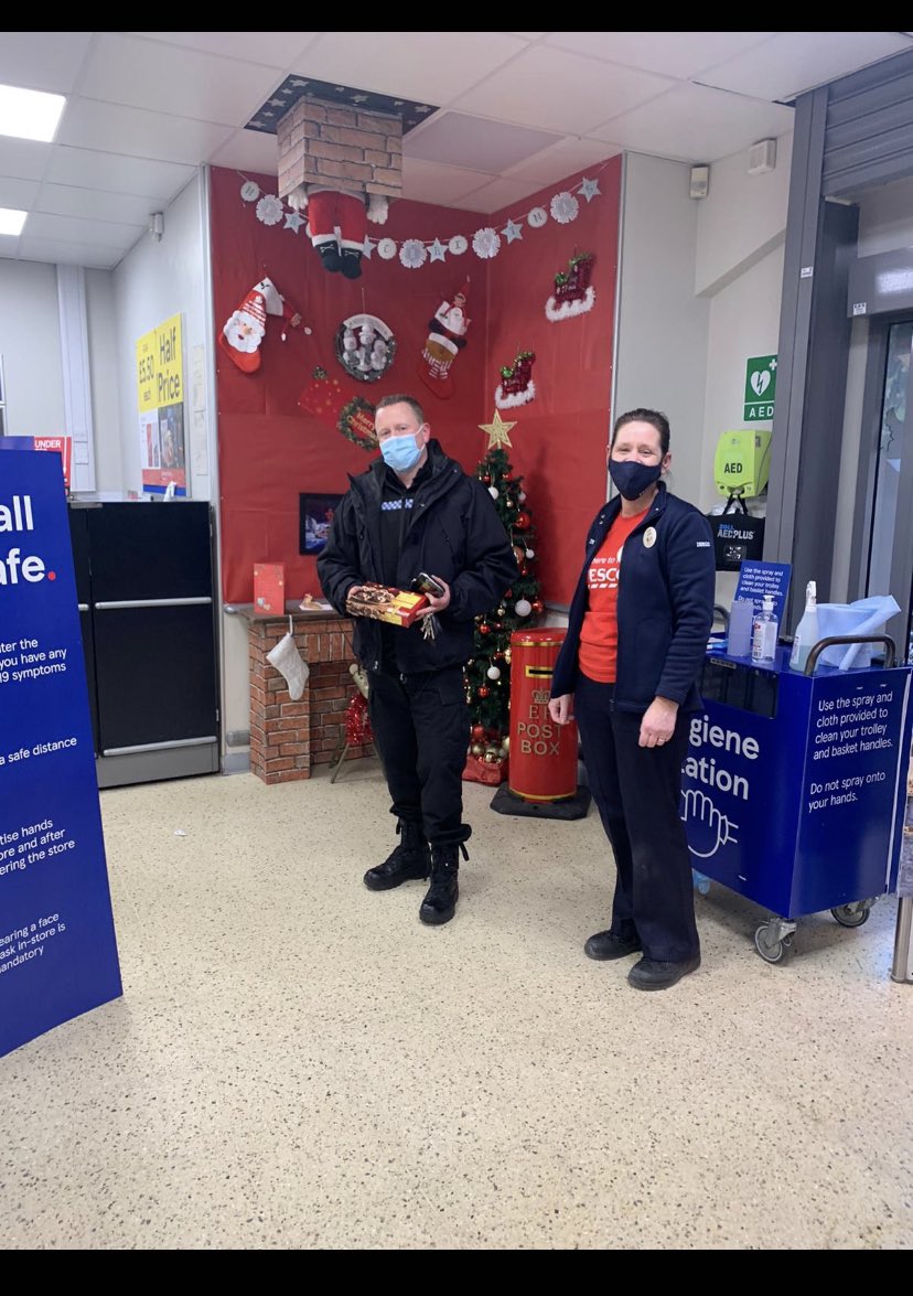 richardahook's tweet photo. Central Convenience G612 @stephmullan -  this week have been acknowledging our Key Workers instore through SURPRISE &amp; DELIGHT showing our appreciation. #TescoNoNaughtyList @Tesco https://t.co/rvKg5IfQ4L