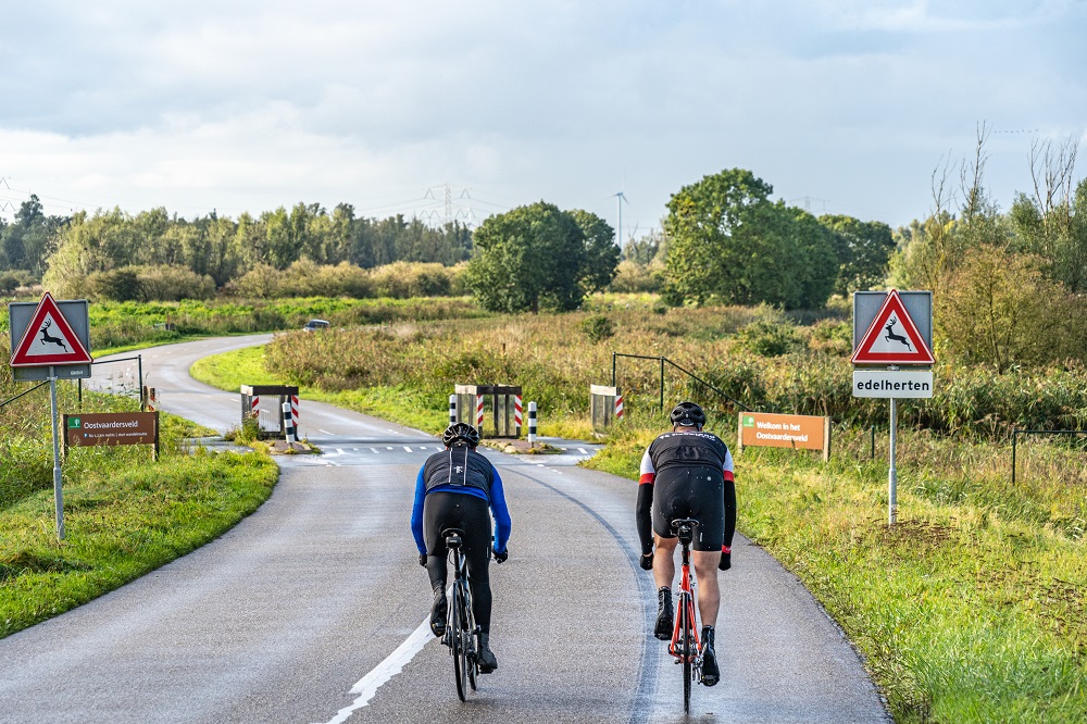 Helaas nog even geen toertochten☹️ Gelukkig kun je bij @NLtourrides alvast sparen voor je volgende tocht. Schrijf je gratis in voor de Lockdown Ride en krijg tot 19 januari 1 euro korting voor elke 25 km die je fietst. 
lockdownride.nl