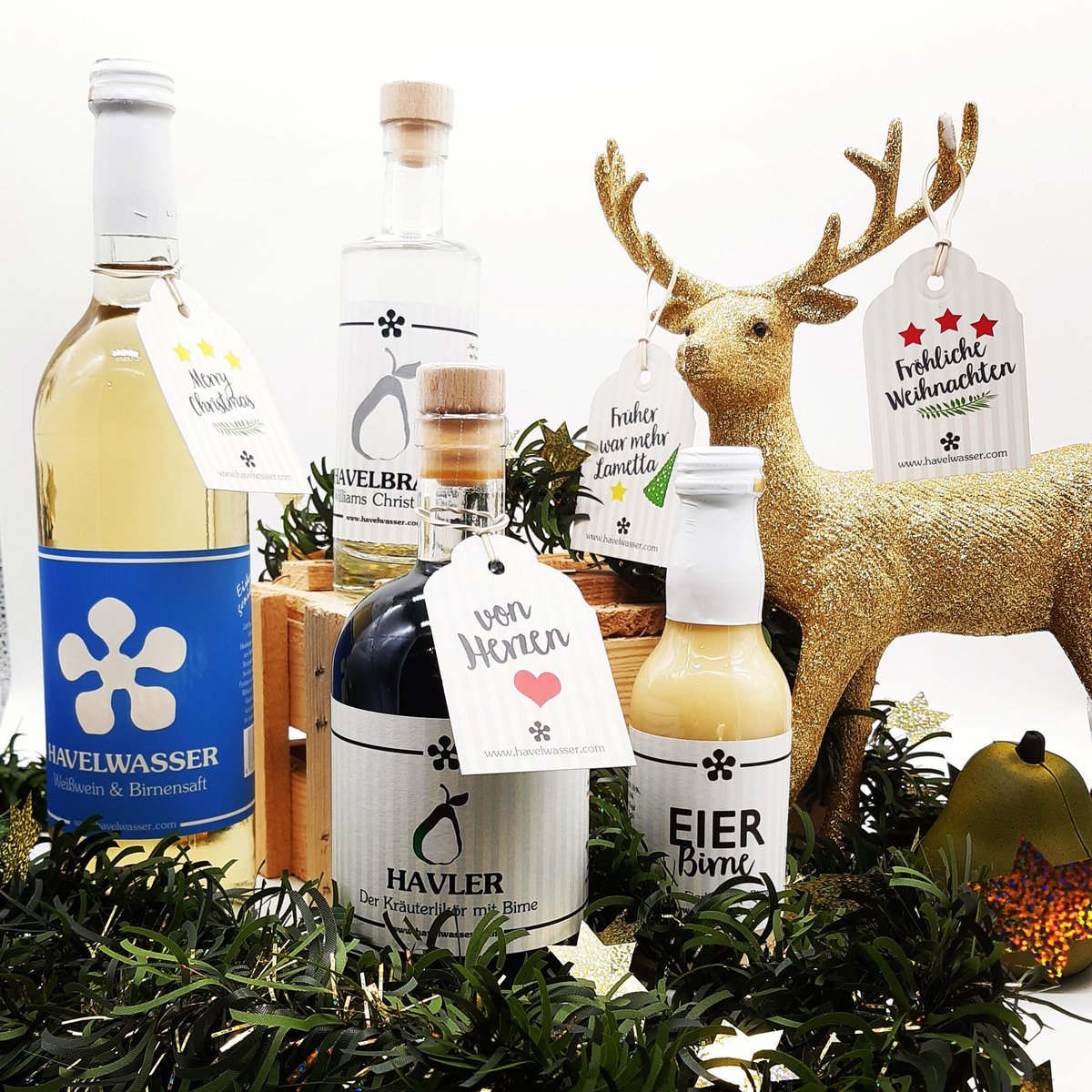 Havelwasser's tweet photo. Wir wünschen euch ein wunderschönes, besinnliches und genussvolles Weihnachtsfest im Kreise eurer Liebsten ❤❤❤

#FrohesFest #Havelwasser #Havler #Havelbrand #EierBirne #MehrBirne https://t.co/5hSMuOIuFf
