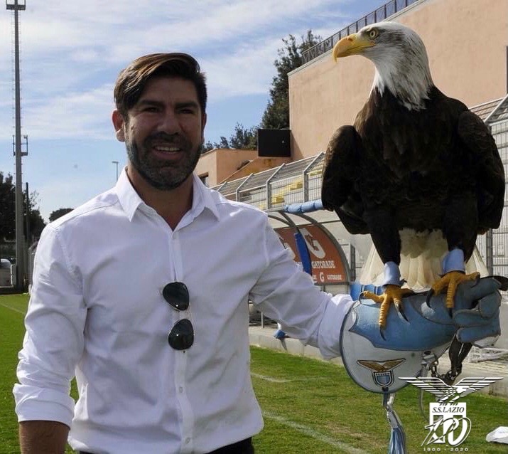 OfficialSSLazio's tweet photo. 🥳🎂🎉
Buon compleanno Matador!

#CMonEagles 🦅 https://t.co/BPqIIDQUFr