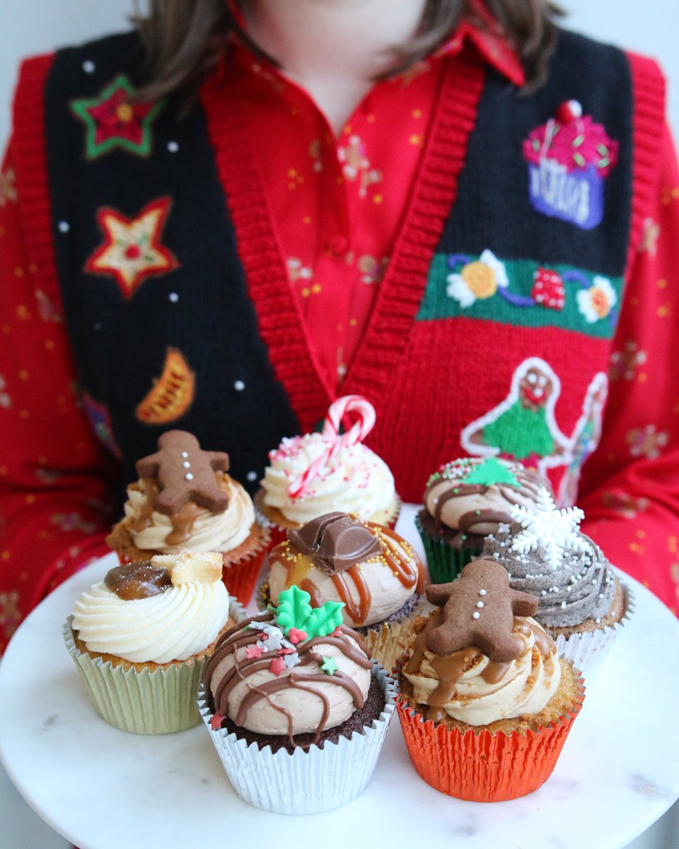 Happy Christmas Eve! We are open for Click & Collect today between 9am-1pm with lots of Christmas goodies - perhaps Father Christmas would like a Mince Pie Cupcake this year 😏🧁🎅🏻