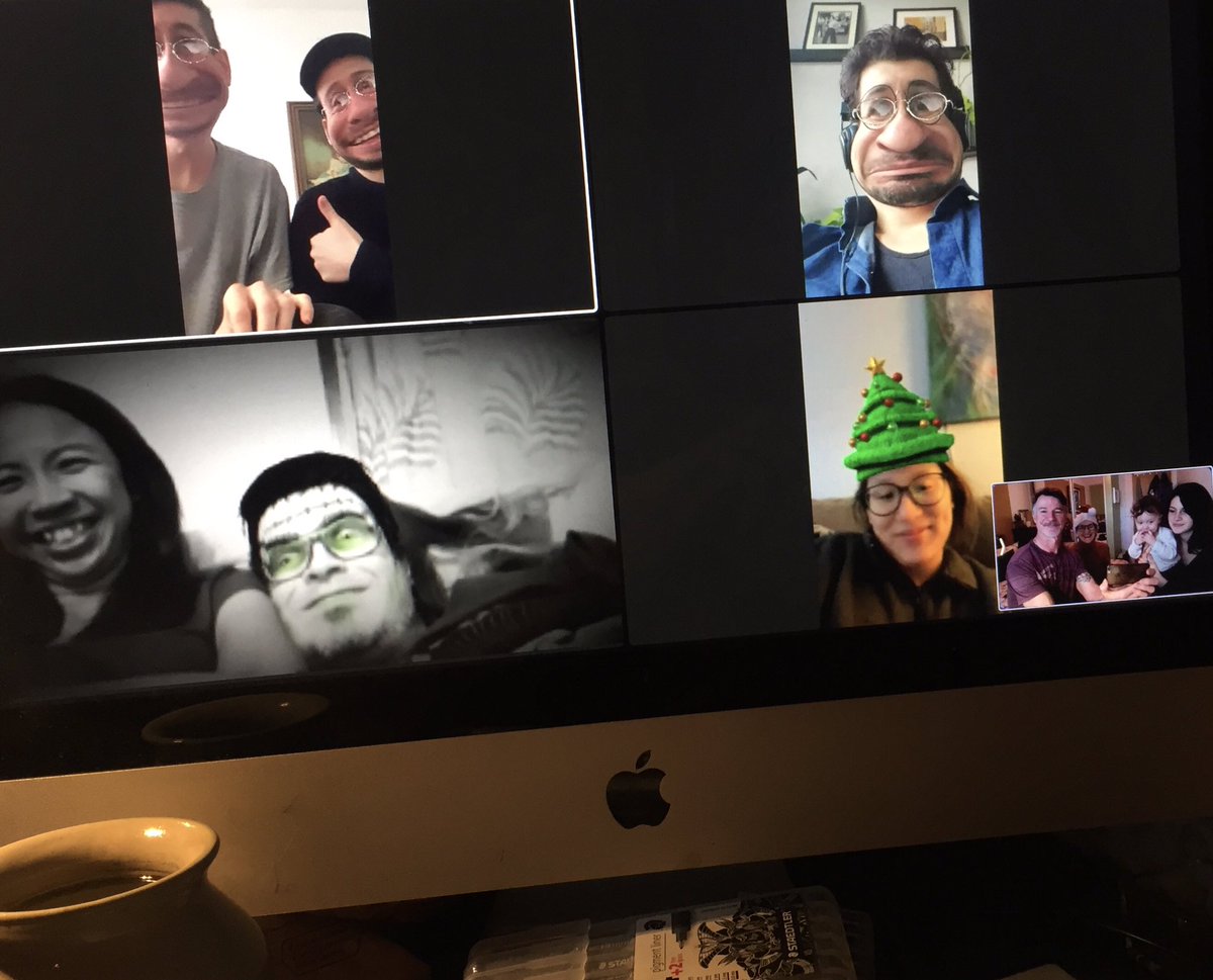 PeterDeWit_'s tweet image. It wouldn’t be a DeWit Christmas without a little face tunes! #thisisnormal #wishingforchristmastogether @Jordan_Dewit @dewitalycia3 @soulofbass @PatriciaDeWit @Joeldewit