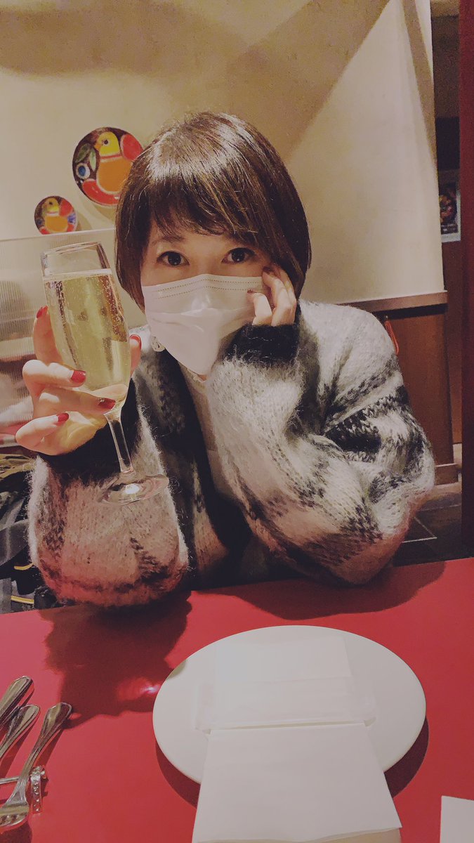 福圓美里 クロジ 白い雪と赤い華 準備中 A Twitter 今日は1ヶ月半遅れの あきこのお誕生日のお祝いも兼ねておりました この8ヶ月 ちゃんと会ったの3回 こんなことは初めて とっても楽しかった