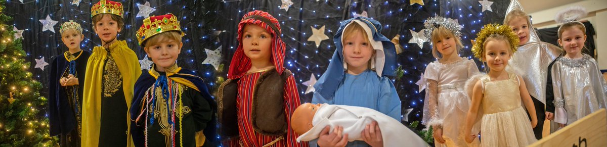 ChurchersJunior's tweet photo. Wishing you a very Happy Christmas from all of us. #ChurchersLimitlessPotential https://t.co/niygNFl16I