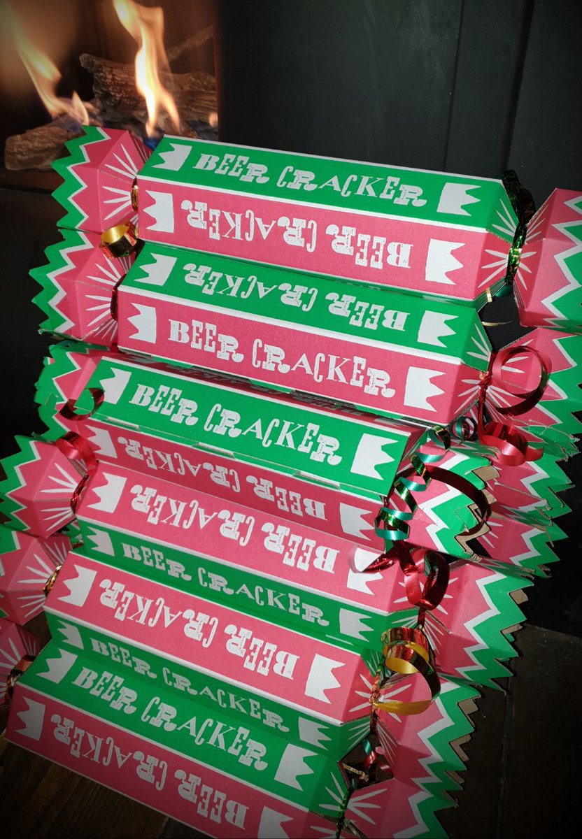 TriplefffBrewer's tweet image. 1 more sleep! That means time for 1 more treat 🎁 simply mention this post when you make a purchase in the shop today &amp;amp; get a free cracker with Triple fff goodies inside. One cracker has a £10 gift voucher to spend on anything in the shop. While stocks last #shoplocal #fourmarks
