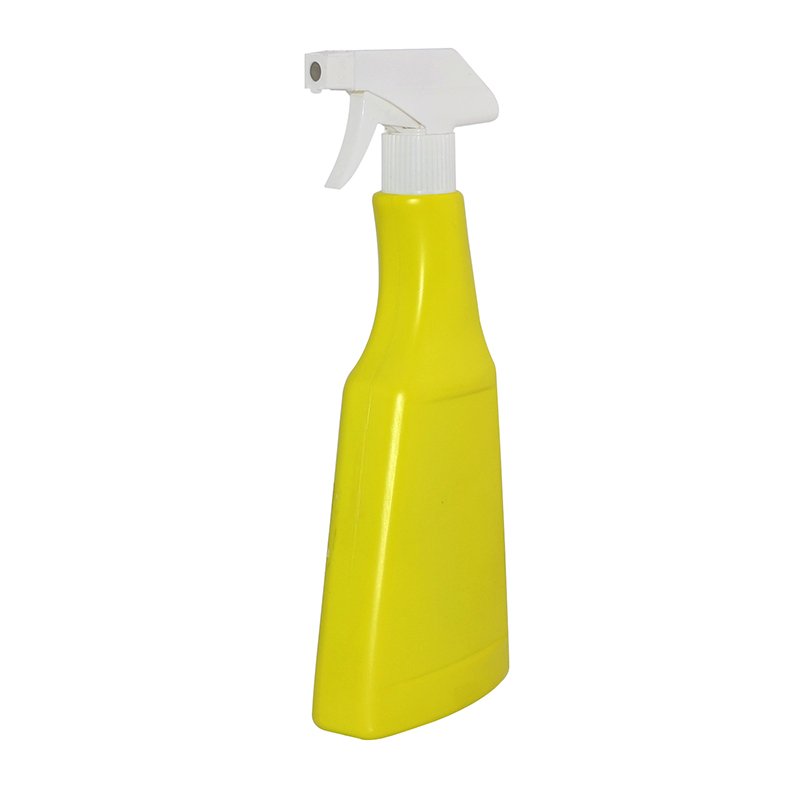 Makerhuang1's tweet photo. This is the 550ml to 570ml HDPE Plastic Empty Detergent Spray Bottle With 28410 Trigger Sprayer+CPPE00RSS053028057000045YM you need to check out especially this season. #plastictriggersprayerbottle #triggersprayerbottle https://t.co/jvHYkjmmVL