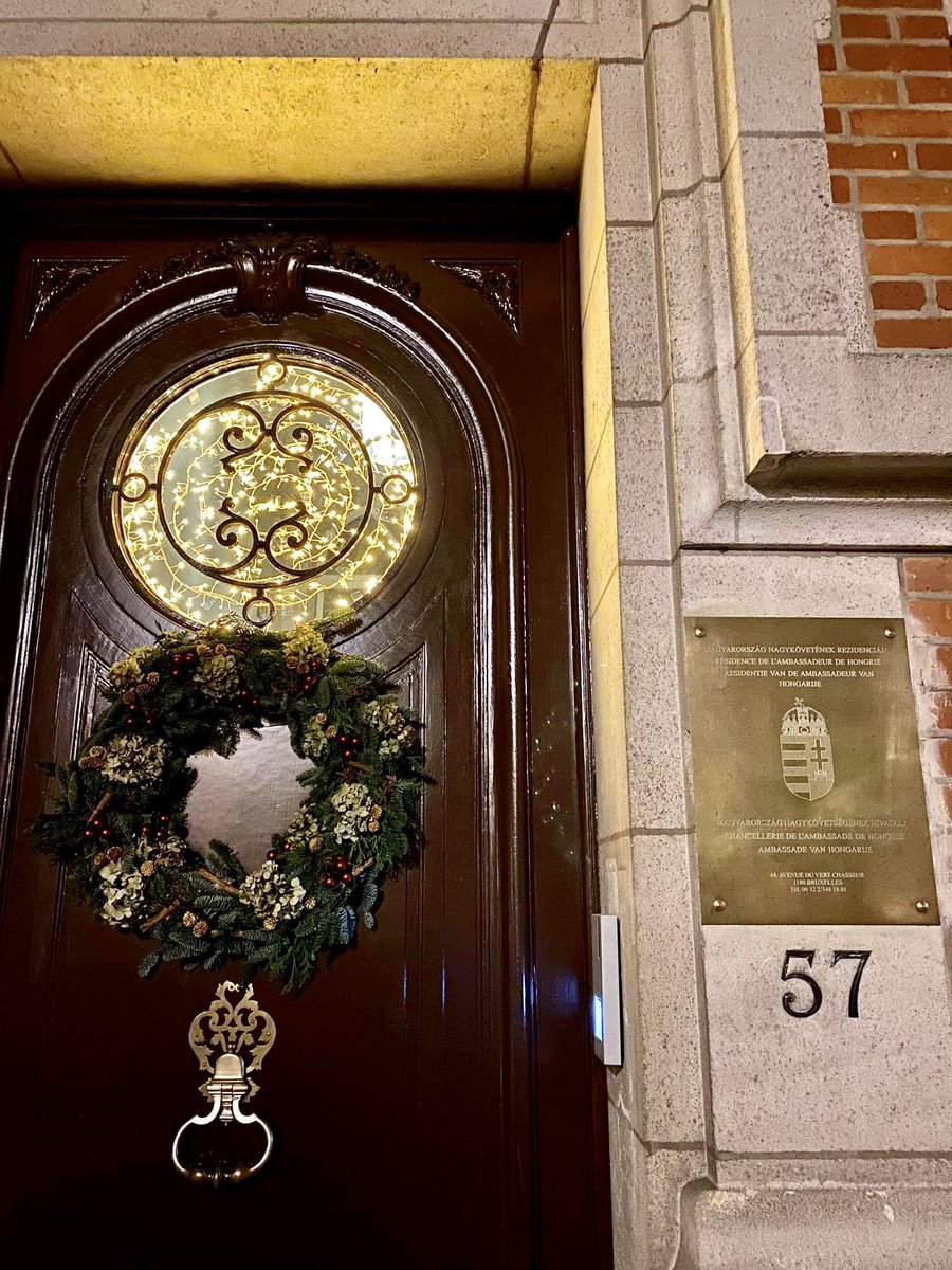 tamasivankovacs's tweet photo. Merry #Christmas and a Happy 2021 from all of us at the #Embassy of #Hungary in #Brussels to all our friends and partners, #Hungarians, #Belgians (#Flemish, #Walloons, #German-speakers), #Luxembourgers and members of the #diplomatic, #EU & #international community ✨🇭🇺🇧🇪🇱🇺🇪🇺🎄🎆 https://t.co/S4P980akcs
