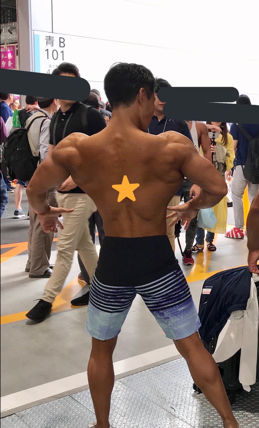 久野圭一 ボディメイクトレーナー ちなみにクリスマスイブのトレーニングは背中でした クリスマスツリーを飾っております 久野圭一 ボディメイクトレーナー ちなみにクリスマスイブのトレーニングは背中でした クリスマスツリーを飾っております