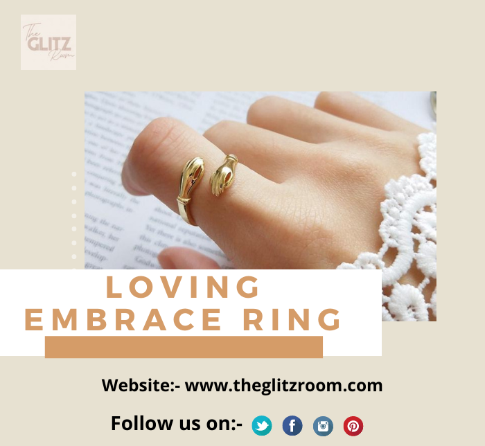 RoomGlitz's tweet photo. A design that symbolizes the warmth of your love. Its embracing hand design is unmatched, Loving Embrace Ring perfect to show your support.
https://t.co/8WPhDjgIFU 
#lovingembracering
#ring #onlineringstore #rings #beautifulring #support https://t.co/dA12X1FXm6